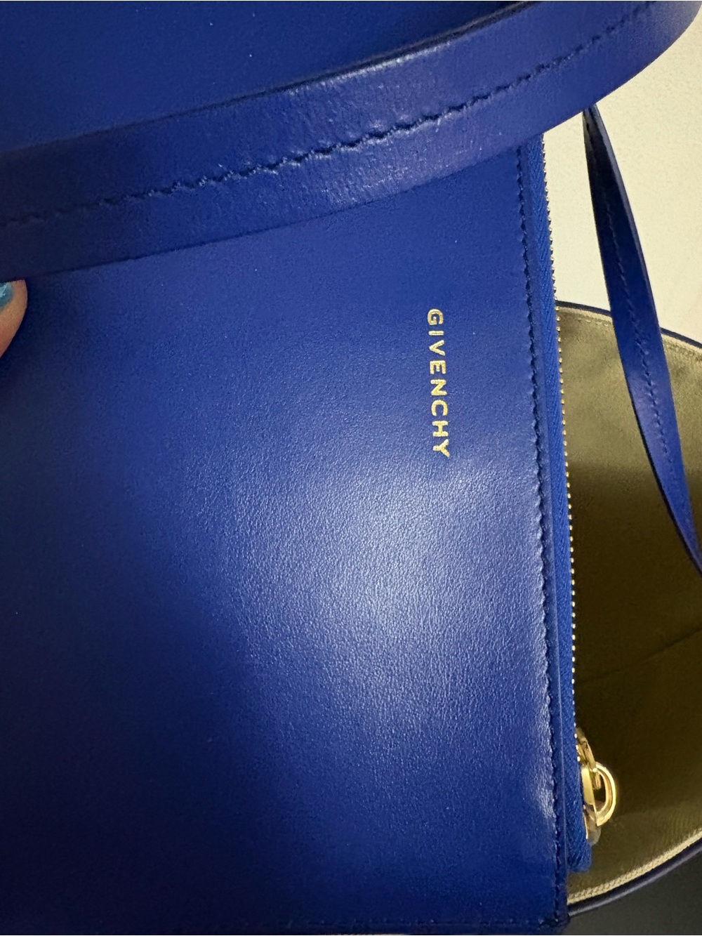 Authentic Large Givenchy Tote - Picture 4 of 12